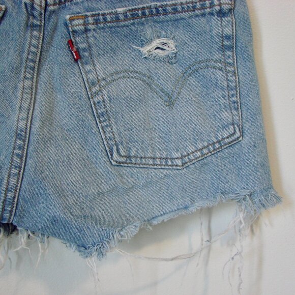 Vintage Levi's 501 Denim Jean Cutoff Shorts Distressed Frayed Raw Hem Light 24 - Picture 11 of 15